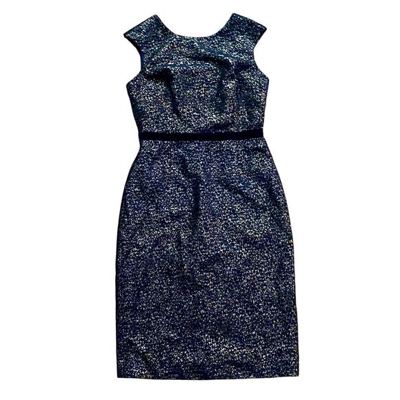 Elegant Blue Midi Dress - Picture 1 of 11